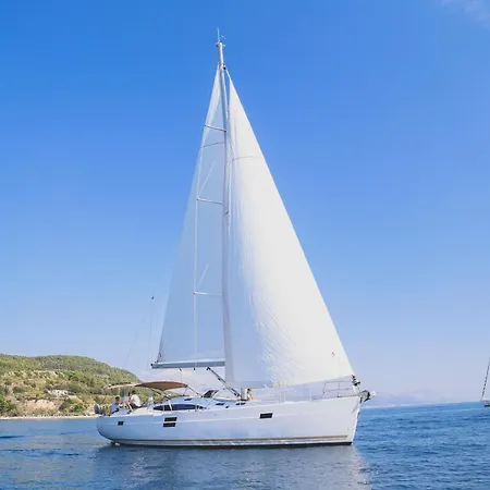 Elan Impression 50- Lena Hotel en barco *